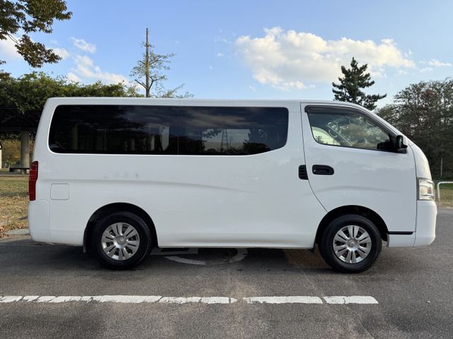 NV350 CARAVAN 4WD