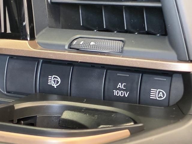 CROWN SPORT