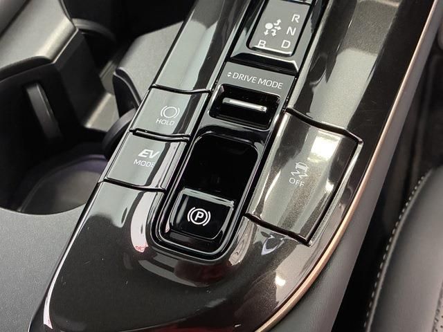 CROWN SPORT
