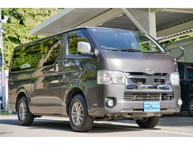 HIACE van 4WD