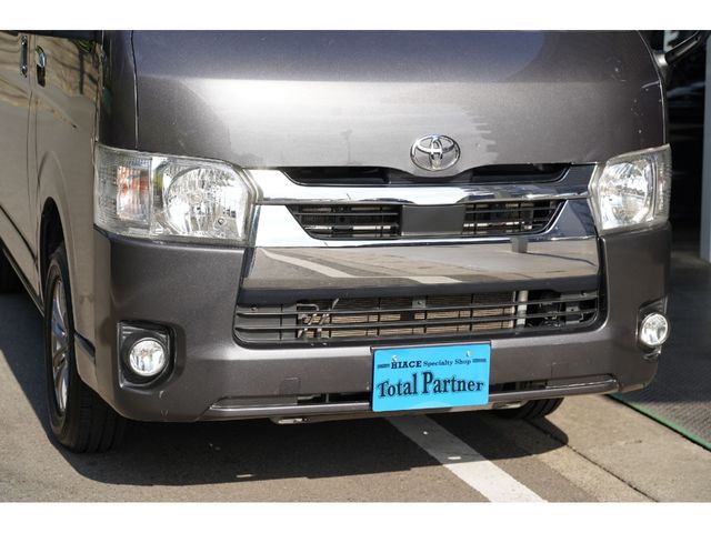 HIACE van 4WD
