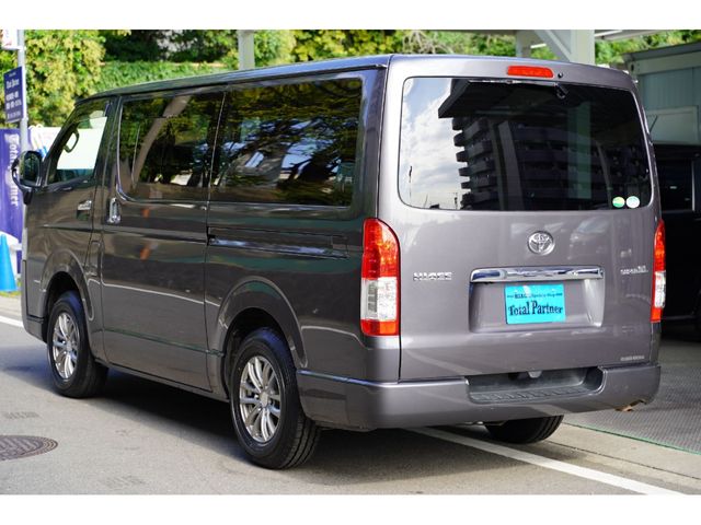 HIACE van 4WD
