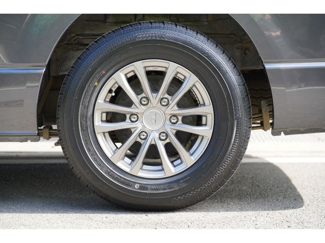 HIACE van 4WD