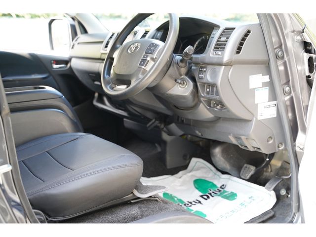 HIACE van 4WD