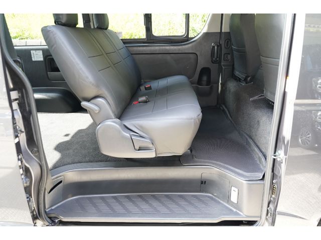 HIACE van 4WD