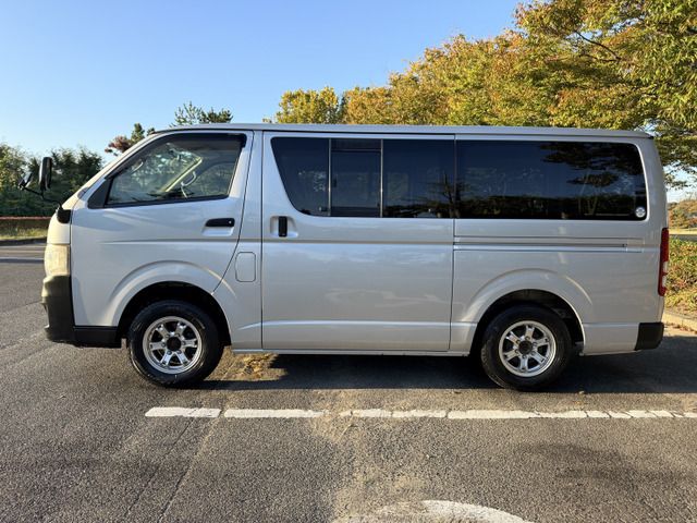 HIACE van 4WD