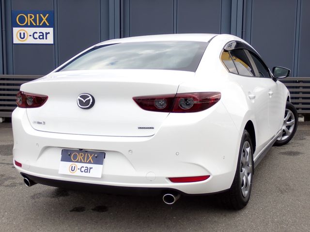 MAZDA3 SEDAN