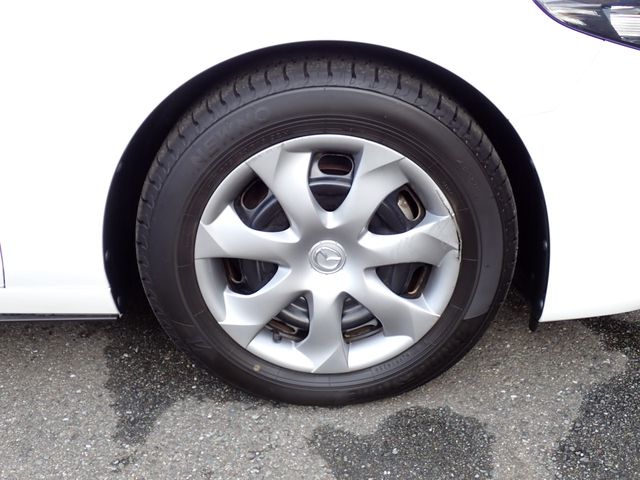 MAZDA3 SEDAN