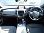 CROWN sedan hybrid