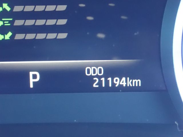 CROWN sedan hybrid