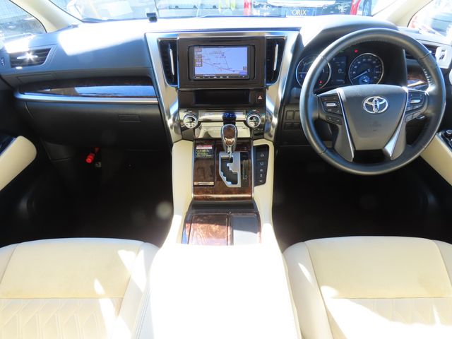 ALPHARD hybrid 4WD