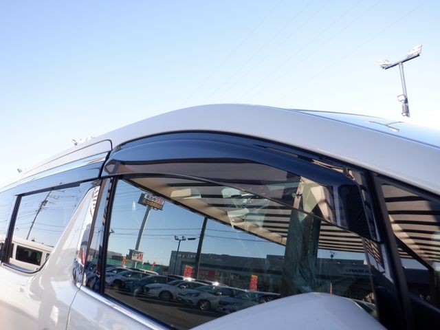 ALPHARD hybrid 4WD