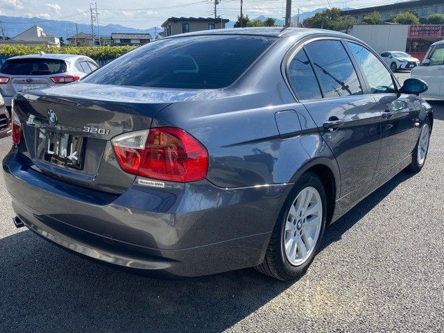 BMW 3 Series sedan