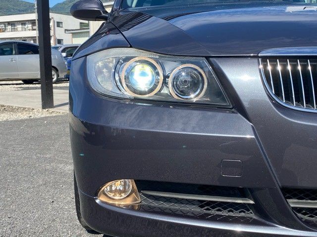 BMW 3 Series sedan