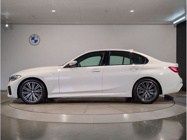 BMW 3 Series sedan