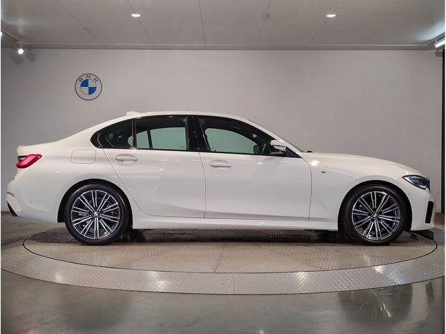 BMW 3 Series sedan