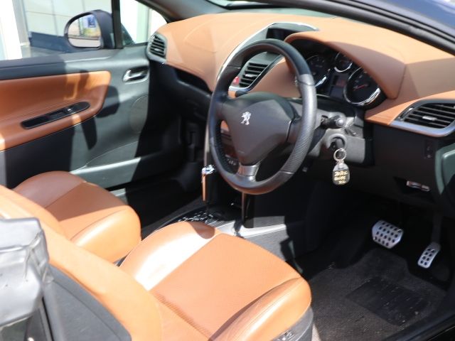PEUGEOT 207CC