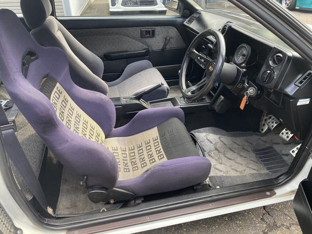 COROLLA LEVIN
