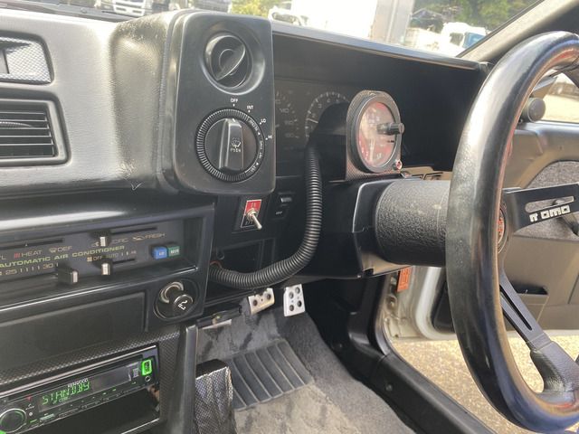 COROLLA LEVIN