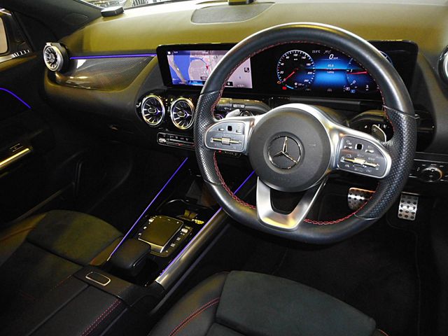 MERCEDES BENZ GLA class