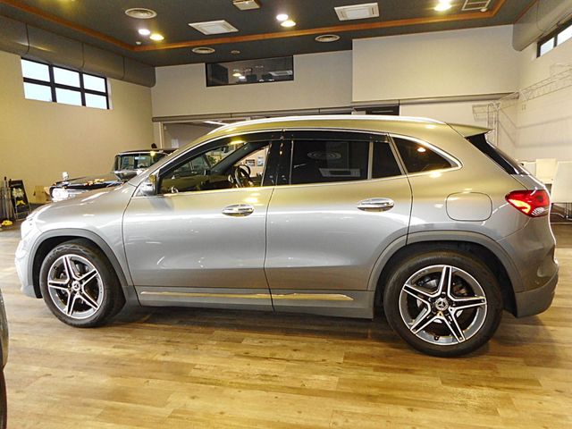 MERCEDES BENZ GLA class