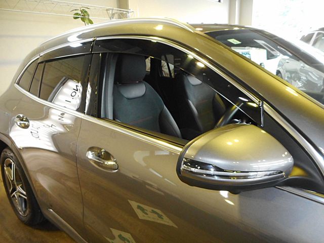 MERCEDES BENZ GLA class