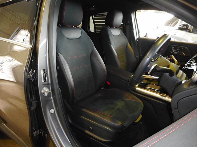 MERCEDES BENZ GLA class