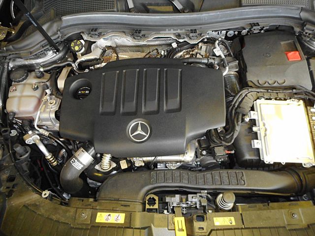 MERCEDES BENZ GLA class