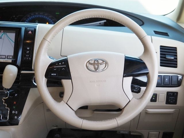 ESTIMA HYBRID 4WD