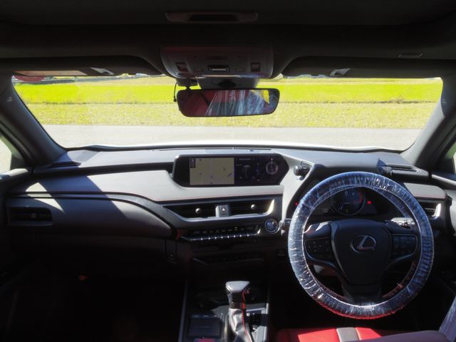 LEXUS UX200