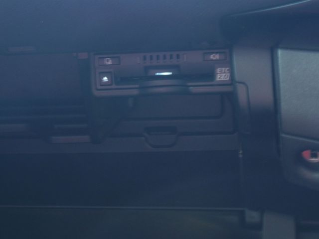 LEXUS UX200