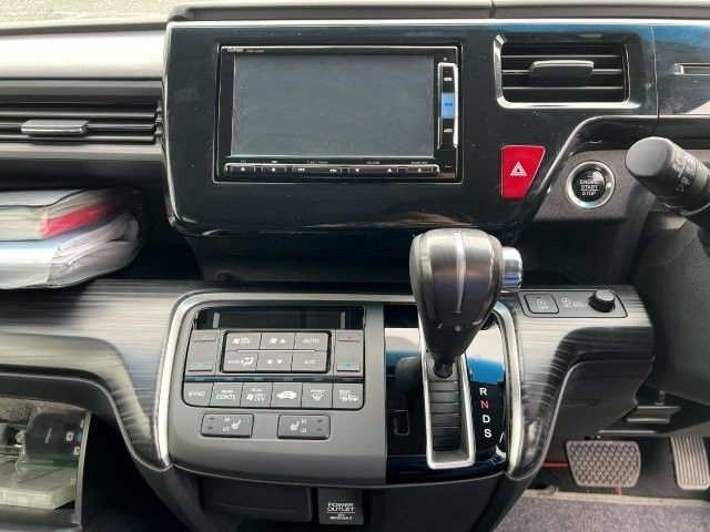 STEPWAGON SPADA 4WD