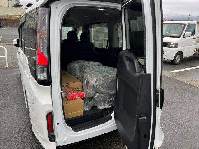 STEPWAGON SPADA 4WD