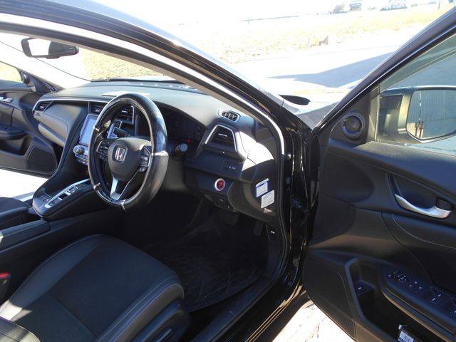 INSIGHT sedan
