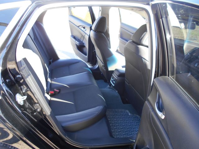 INSIGHT sedan