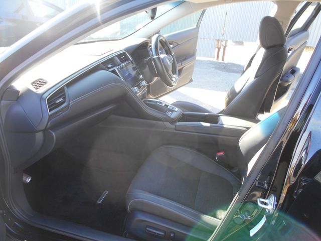 INSIGHT sedan