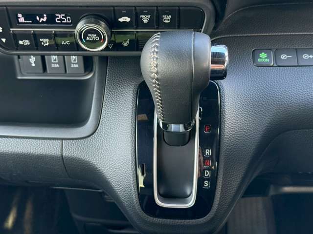 N-BOX CUSTOM