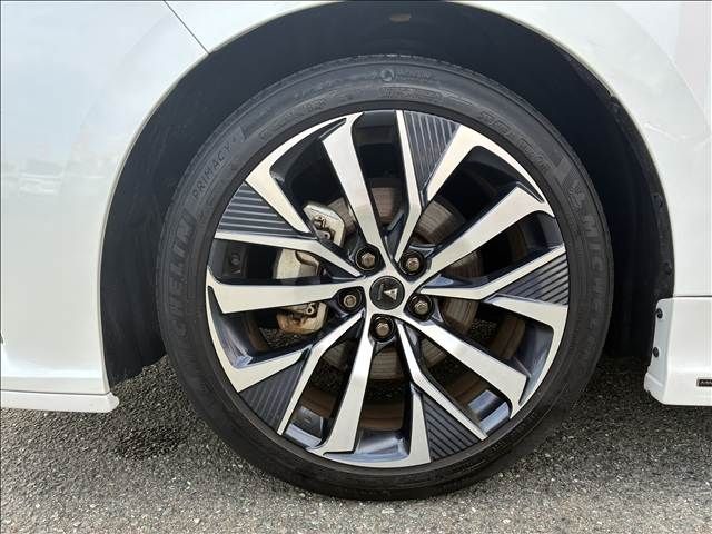 ALPHARD hybrid