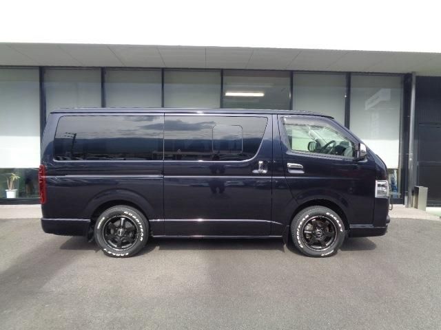 REGIUSACE van 4WD