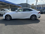 LEXUS IS200t