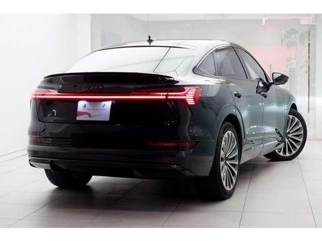 AUDI e-tron SPORTBACK