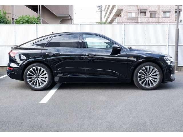 AUDI e-tron SPORTBACK