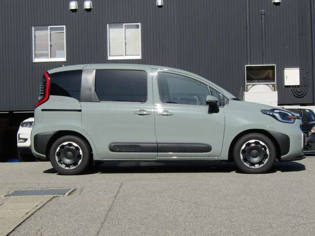 SIENTA HYBRID