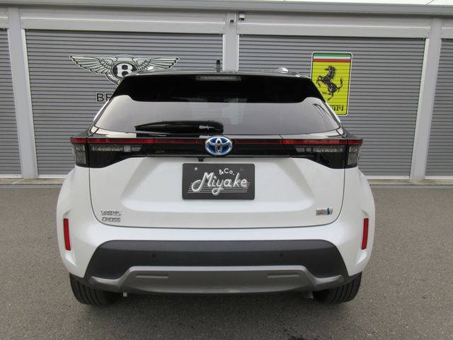 YARIS CROSS HYBRID