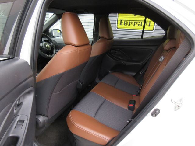 YARIS CROSS HYBRID