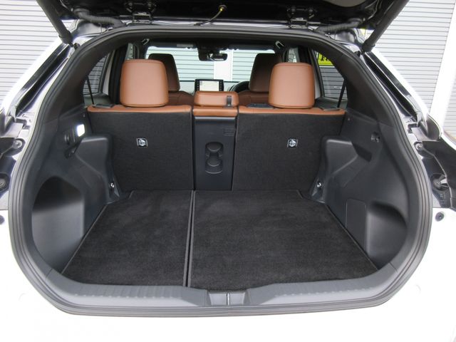 YARIS CROSS HYBRID