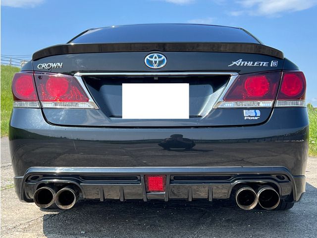 CROWN sedan hybrid 4WD