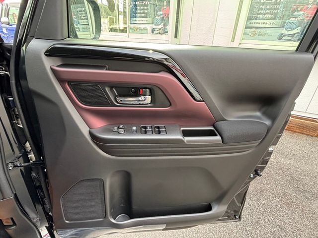 Spacia custom