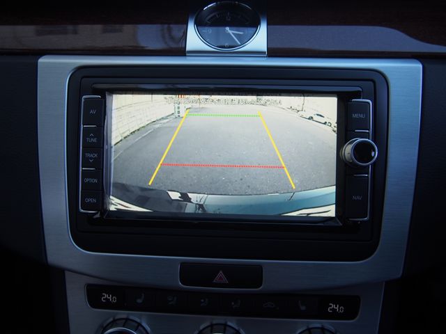 VOLKSWAGEN PASSAT Alltrack