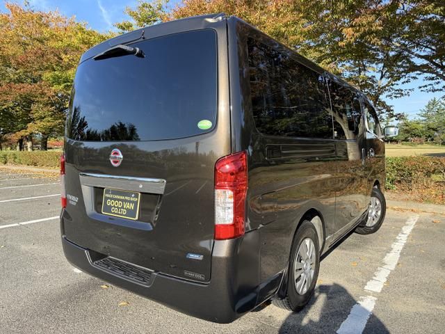 NV350 CARAVAN 4WD